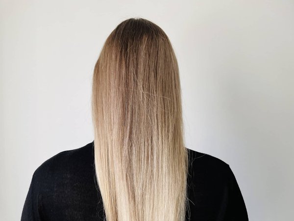 Comment faire pousser ses cheveux rapidement?