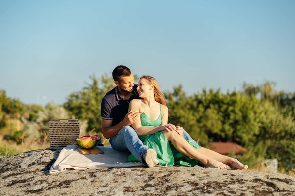 Y a-t-il des tarifs réduits pour les grandes familles au camping Epi Bleu ?